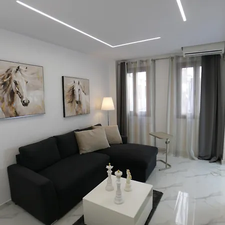 Appartamento Coral With Free Private Parking Of Stayinthess