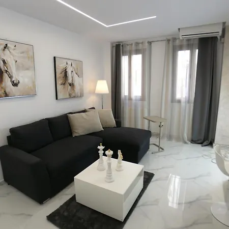 Appartamento Coral With Free Private Parking Of Stayinthess Salonicco