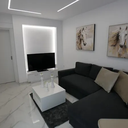 Appartamento Coral With Free Private Parking Of Stayinthess Salonicco