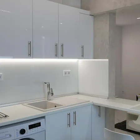 Coral With Free Private Parking Of Stayinthess *